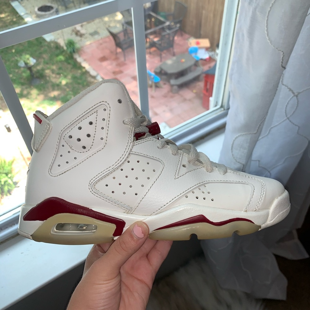 Jordan 6 Retro Maroon (GS)